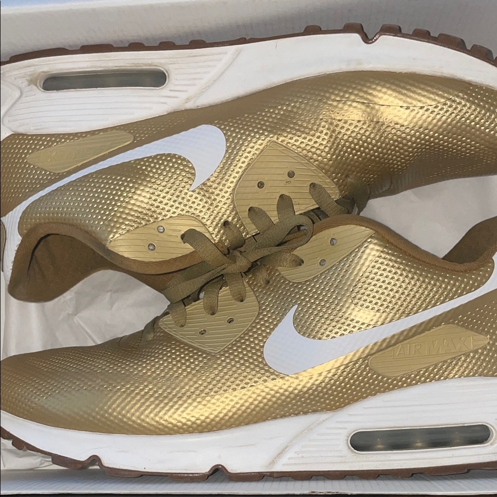 Nike Air Max Gold and White Sneakers